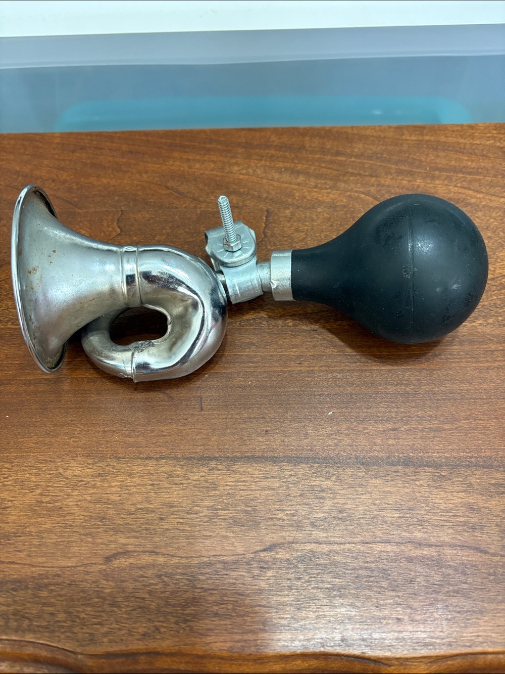 Classic Black Bulb Bicycle Horn with Chrome Horn - Retro Accent